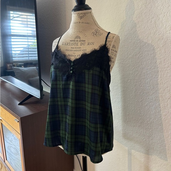 Silk tank tops (4 pieces ) - Picture 9 of 10